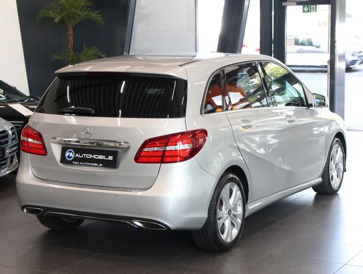 Mercedes-Benz B 200