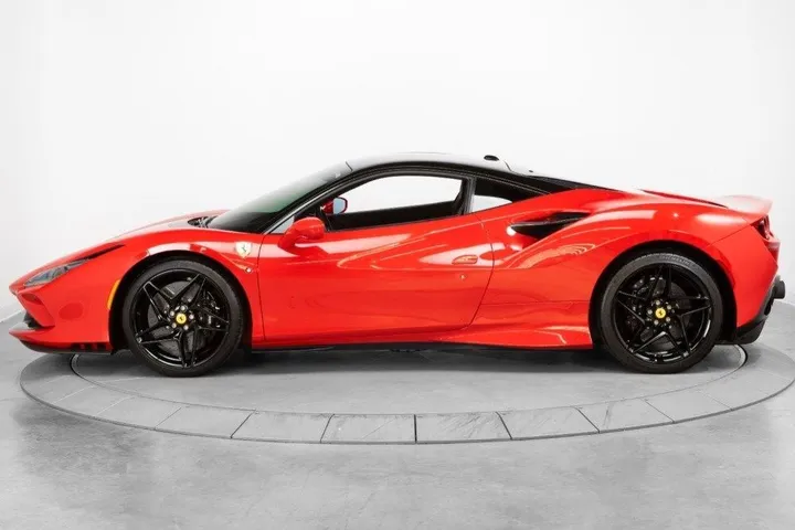 Ferrari F8
