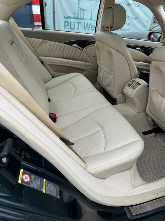 Mercedes-Benz E 280