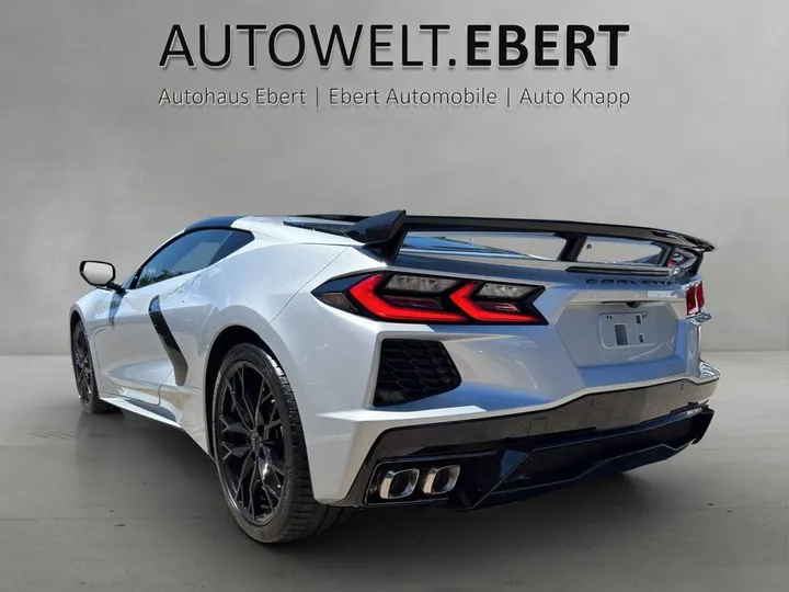 Corvette C8