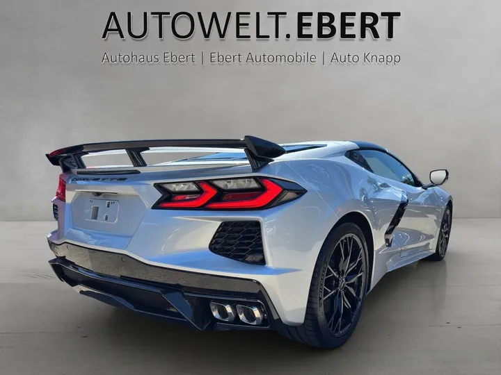 Corvette C8