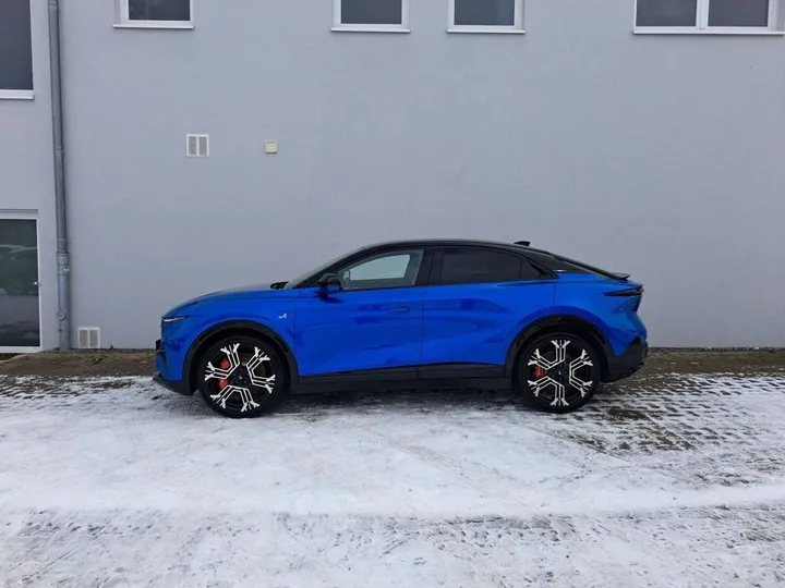 Alpine A390