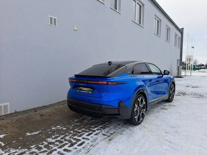 Alpine A390