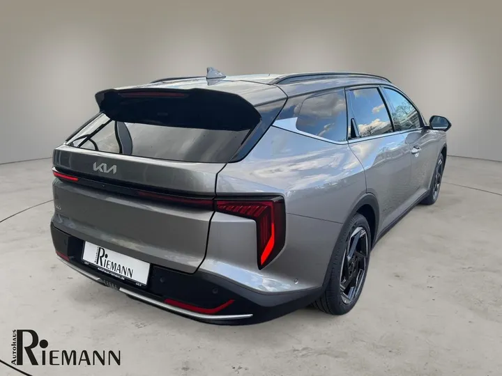 Kia K4