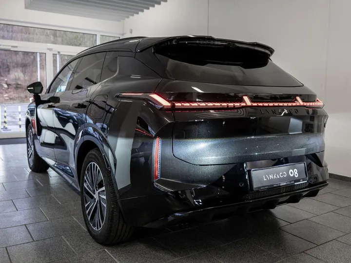 Lynk&Co 08