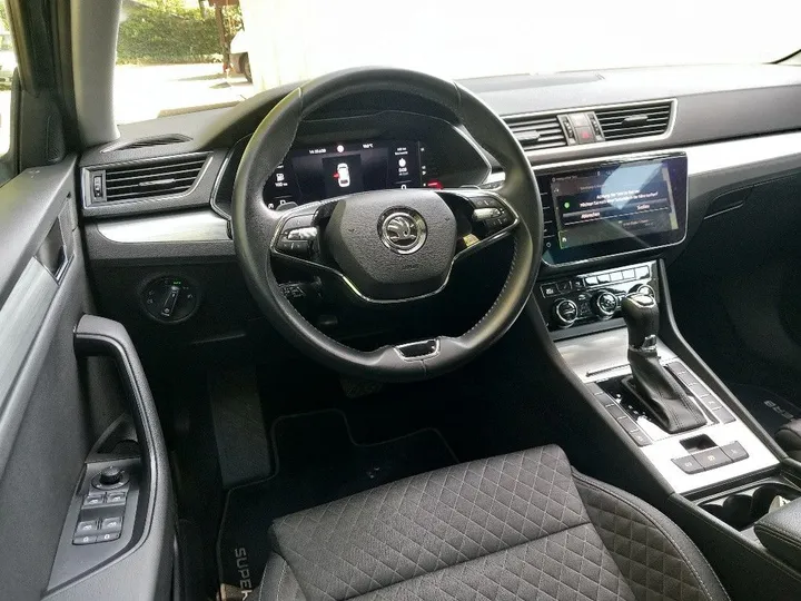 Škoda Superb