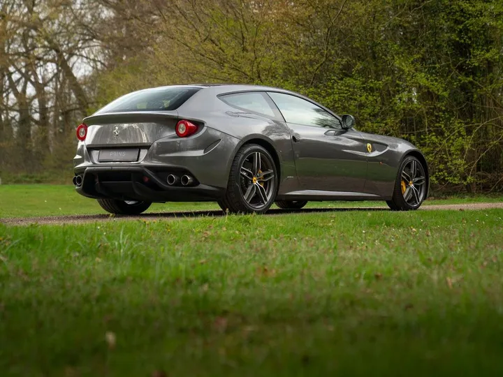 Ferrari FF