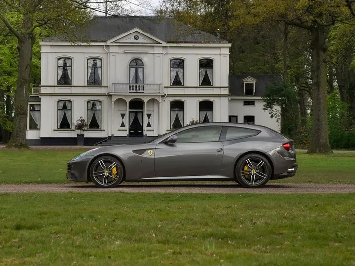 Ferrari FF