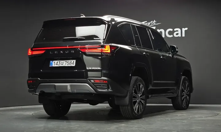 Lexus LX