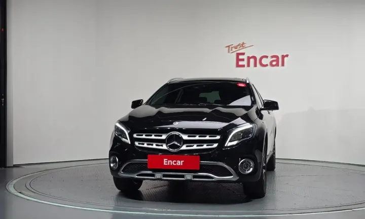 Mercedes-Benz GLA-Class