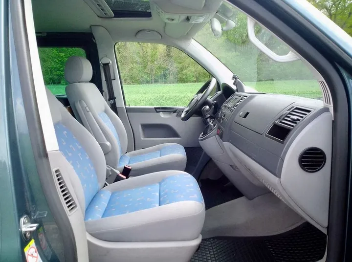 Volkswagen T5 California