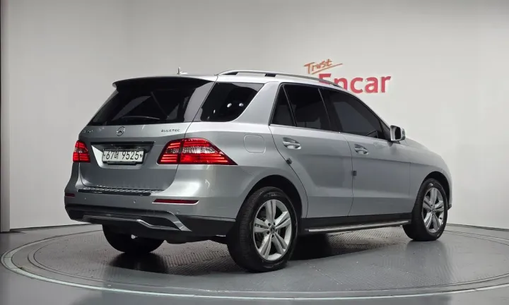 Mercedes-Benz M-class