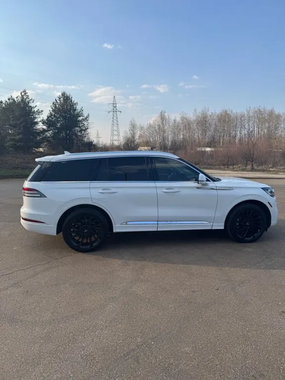 Lincoln Aviator