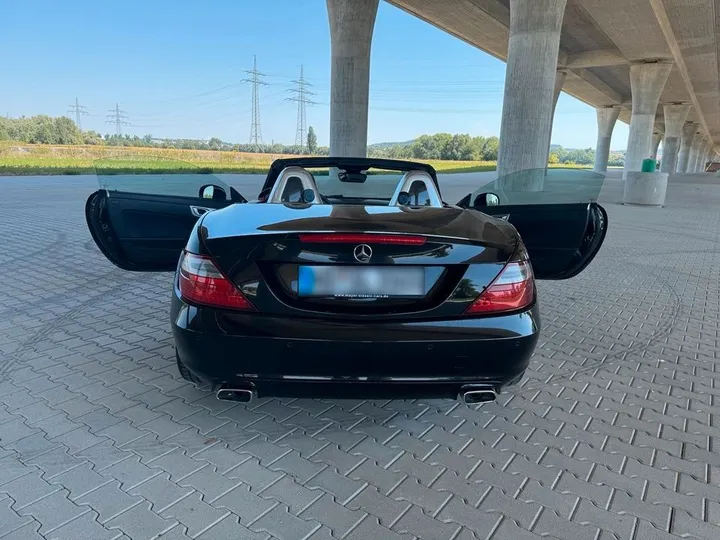 Mercedes-Benz SLK 250