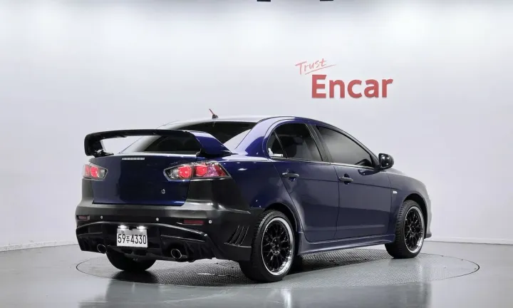 Mitsubishi Lancer