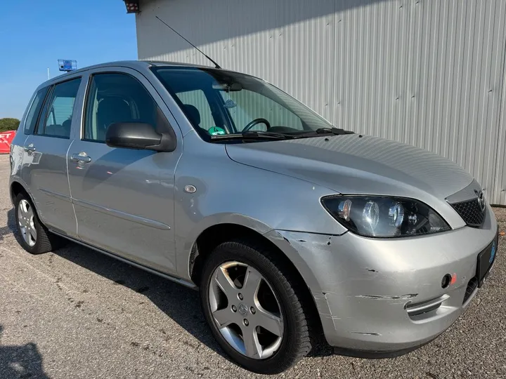 Mazda 2