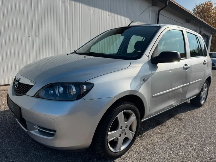Mazda 2