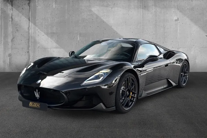 Maserati MC20