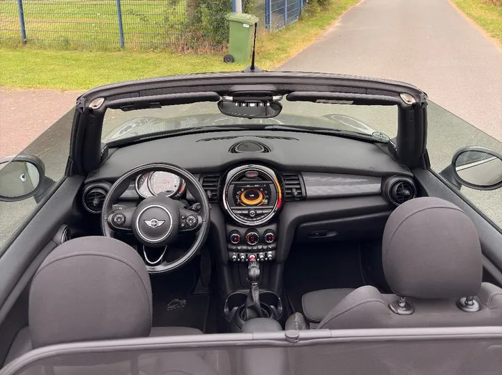 MINI Cooper Cabrio