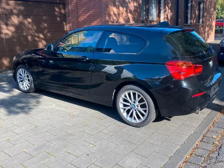 BMW 118