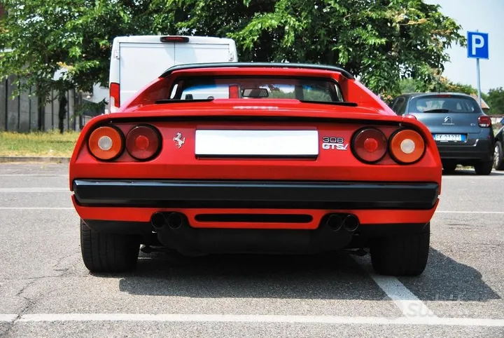 Ferrari 208