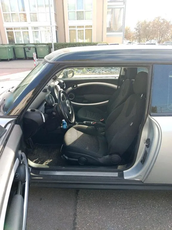 MINI Cooper Clubman