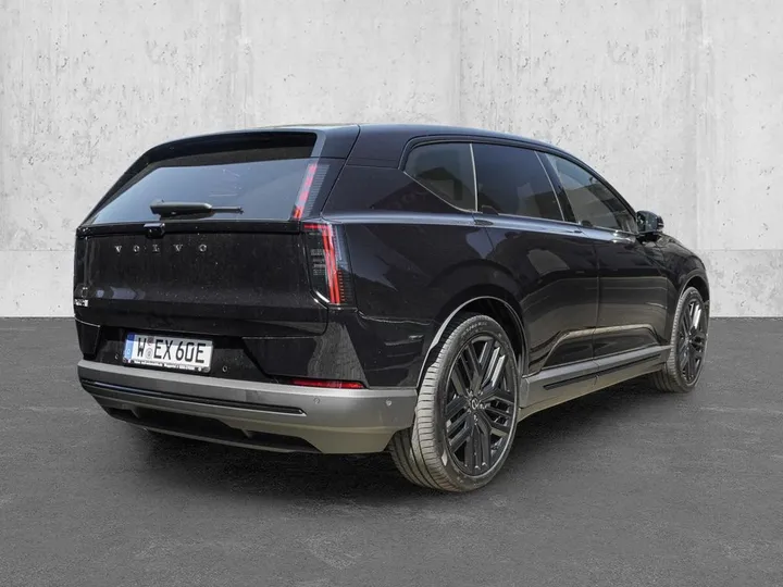 Volvo EX60