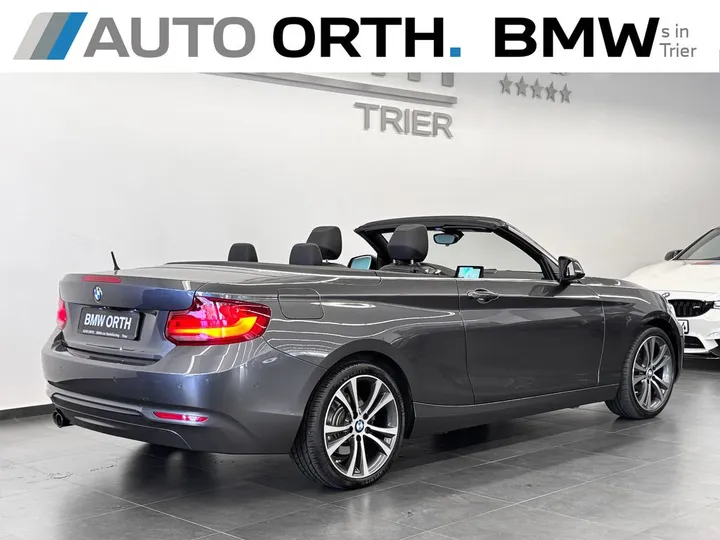BMW 220