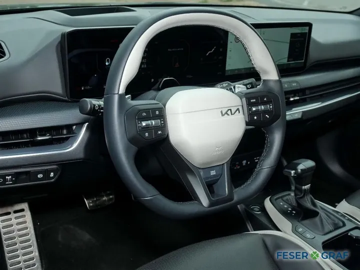 Kia K4