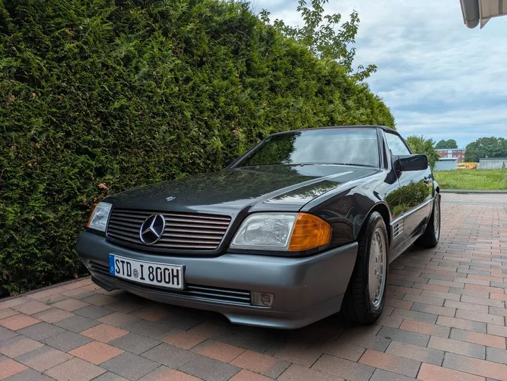 Mercedes-Benz SL 320