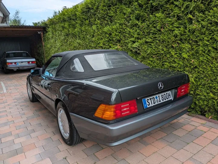Mercedes-Benz SL 320