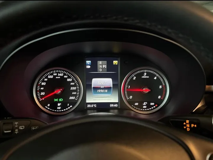 Mercedes-Benz C 220