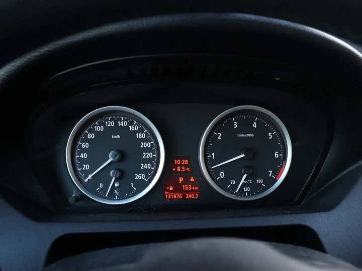 BMW 650