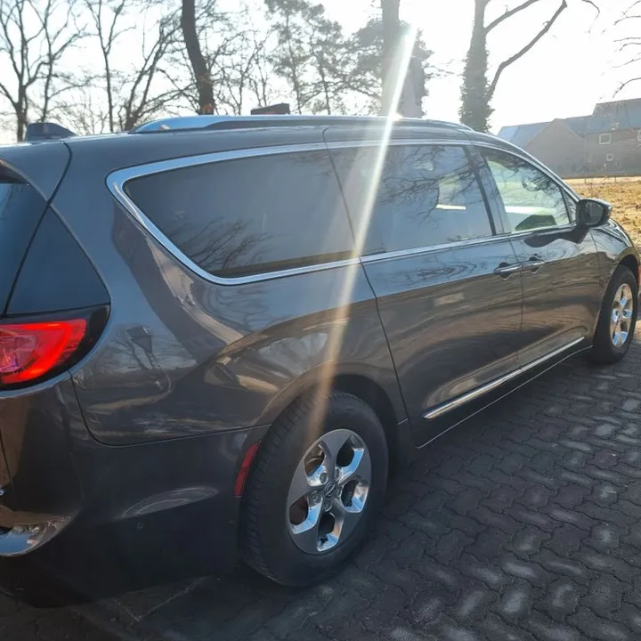 Chrysler Pacifica