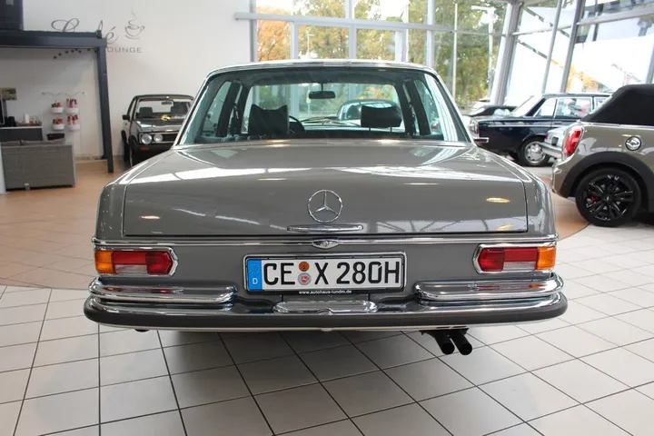Mercedes-Benz 280