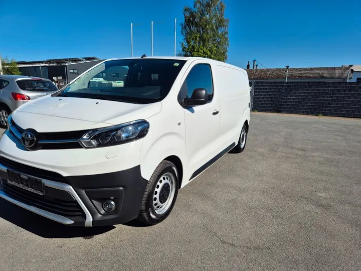 Toyota Proace Verso