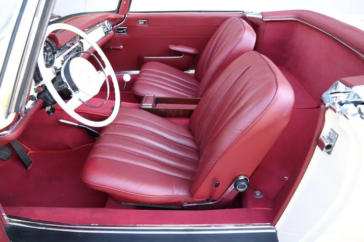 Mercedes-Benz 280