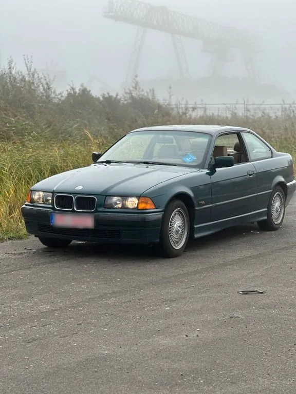BMW 320