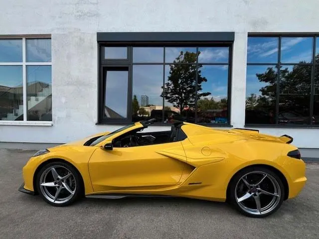 Corvette C8