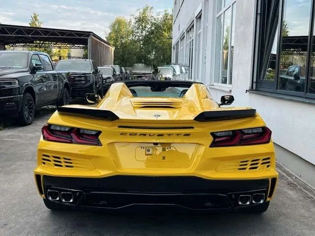 Corvette C8