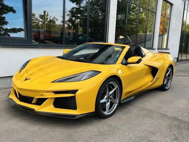 Corvette C8
