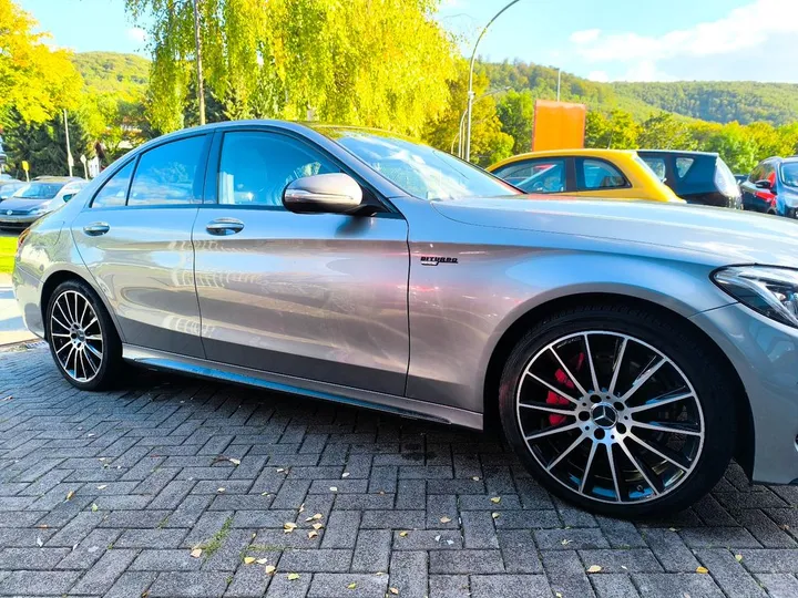 Mercedes-Benz C 400
