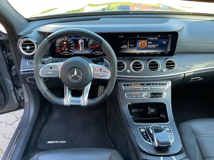 Mercedes-Benz E 63 AMG
