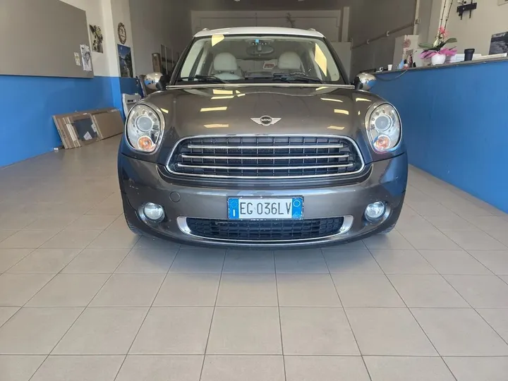 MINI Countryman D (Cooper)