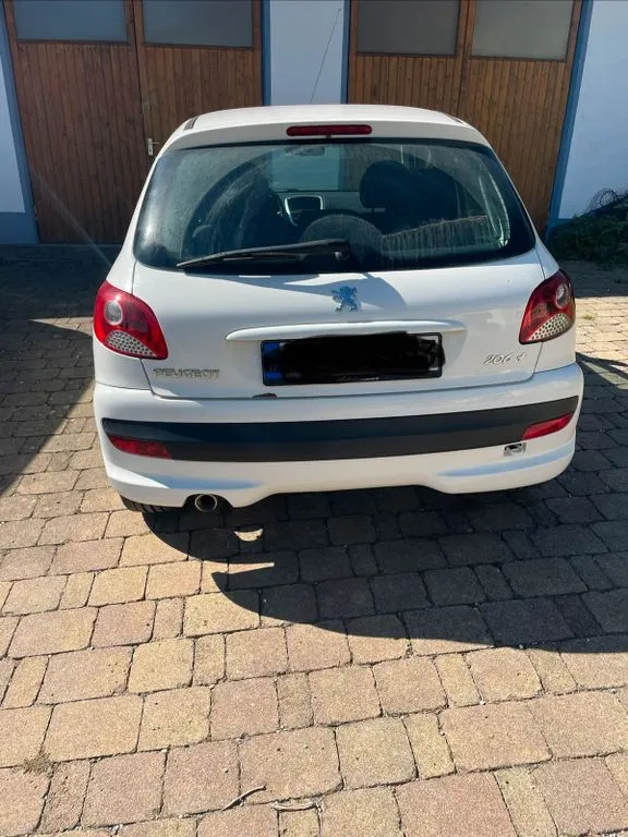 Peugeot 206