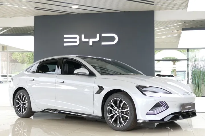 BYD SEAL