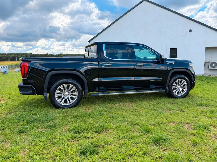 GMC Sierra
