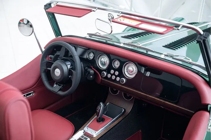 Morgan Plus 4