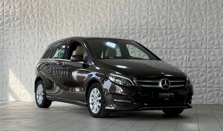 Mercedes-Benz B 220