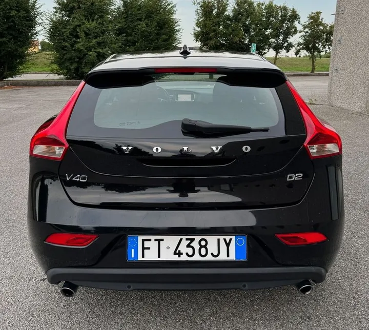 Volvo V40